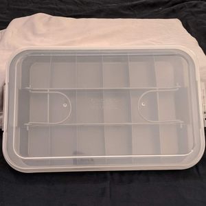 Chicago Metallic divided brownie pan with lid